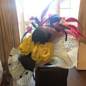 Derby Fascinator